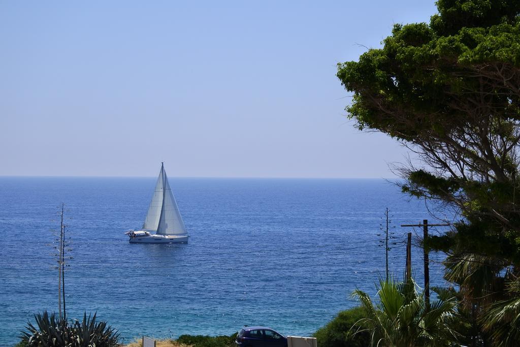 Kissonerga Beach Apartment Paphos Extérieur photo