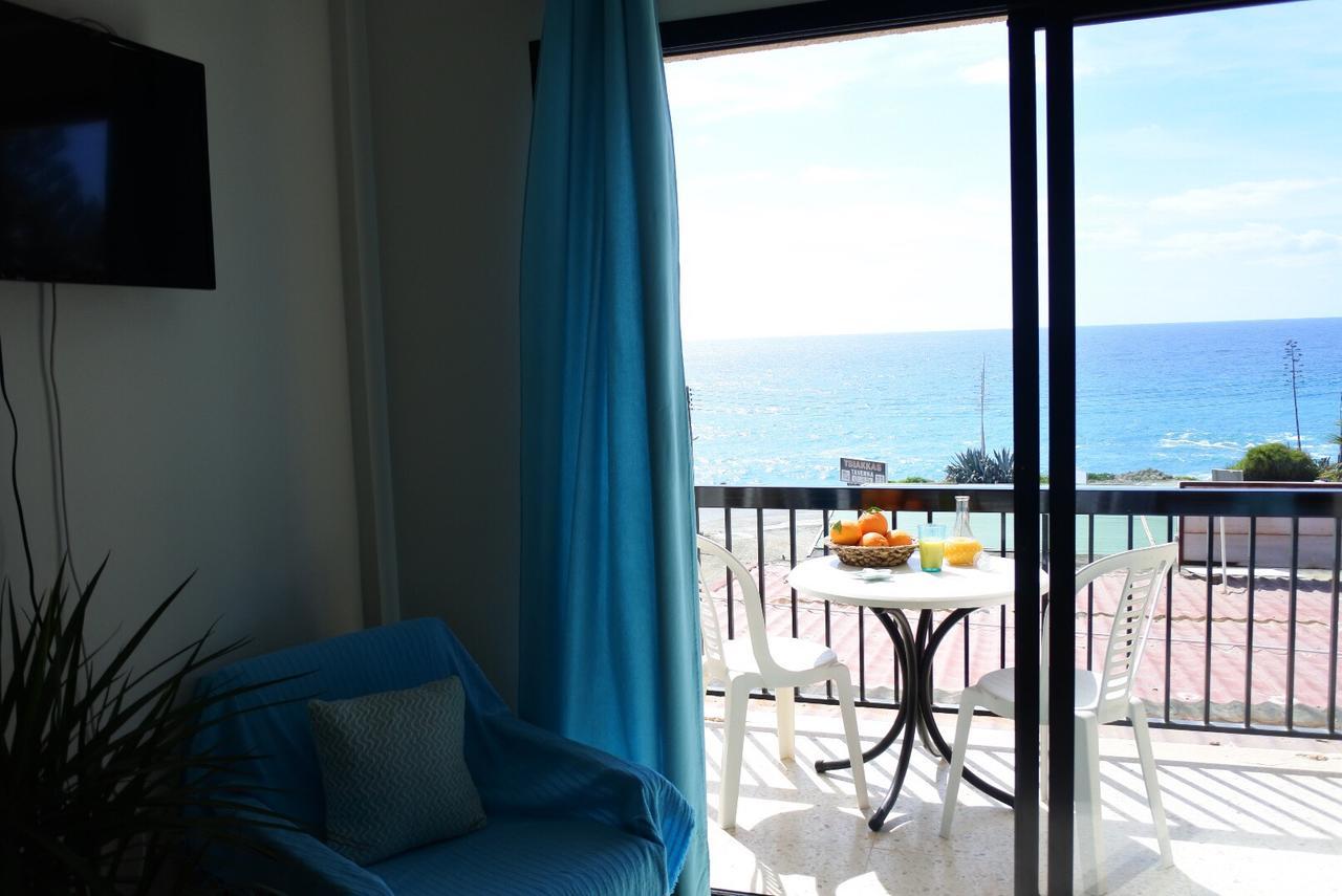 Kissonerga Beach Apartment Paphos Extérieur photo
